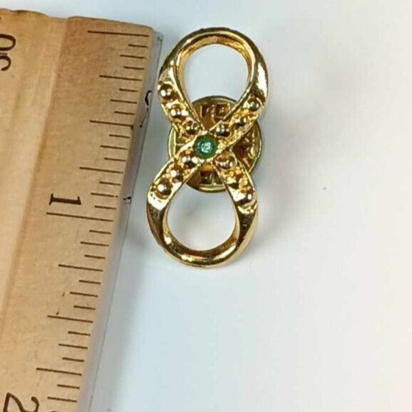 Vintage Gold Tone Figure Eight Textured Infinity Pin Brooch Jewelry - Picture 3 of 4